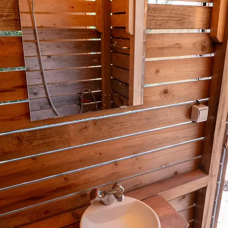 Forest Yurt Οργανωμένο κάμπινγκ